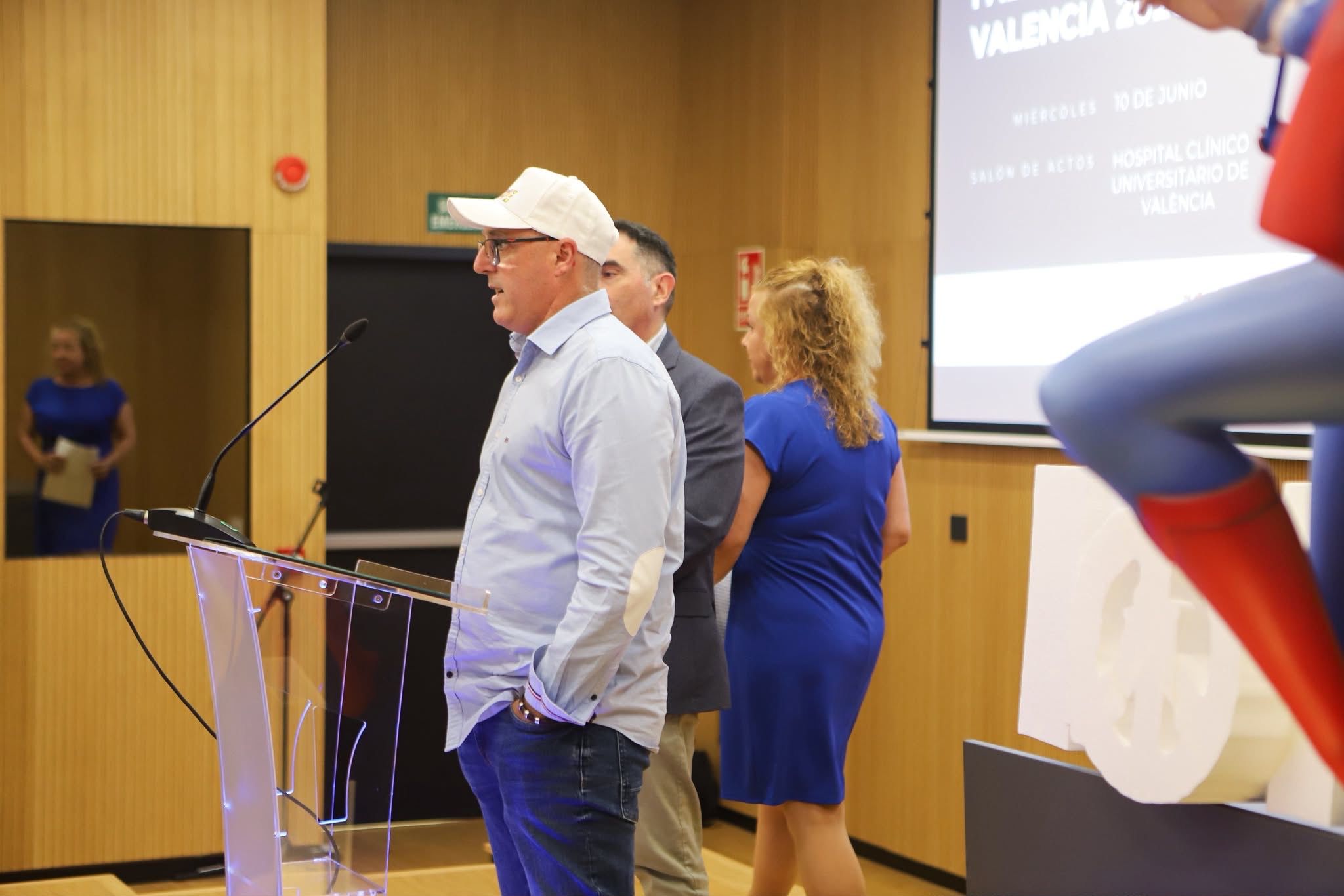 Acto de entrega de fondos a INCLIVA